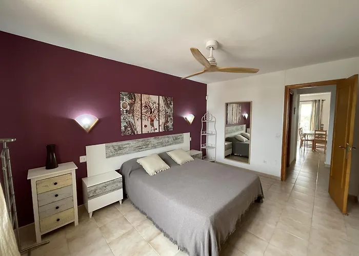 Mitjaneta Apartamento Con Piscina